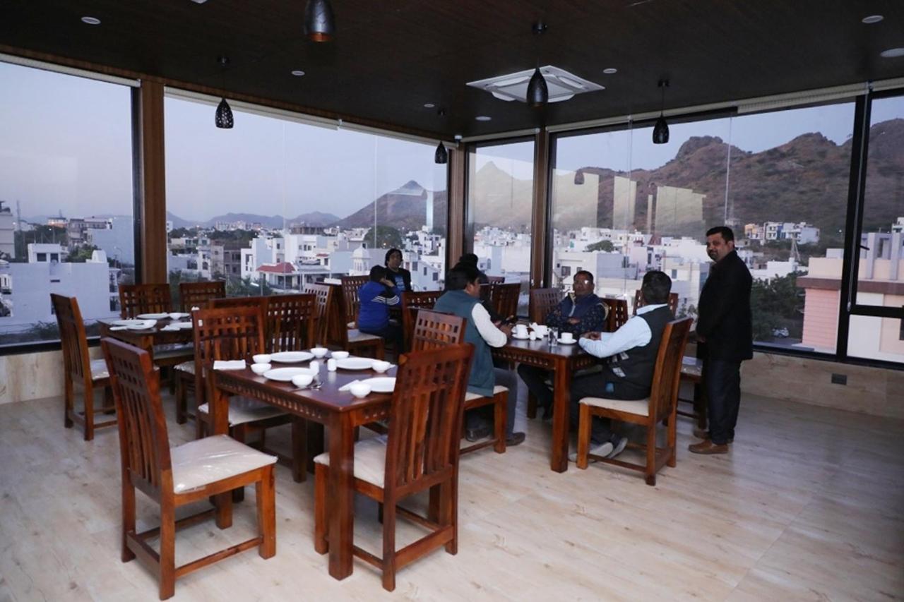 Pine Regency - Aravali'S Peak View Udaipur Exterior foto